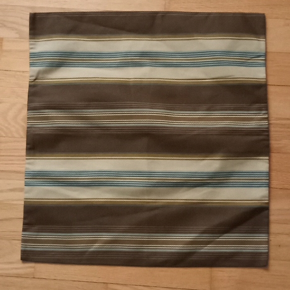 Set of 4 hand crafted decorative pillow covers NWOT - Picture 3 of 5